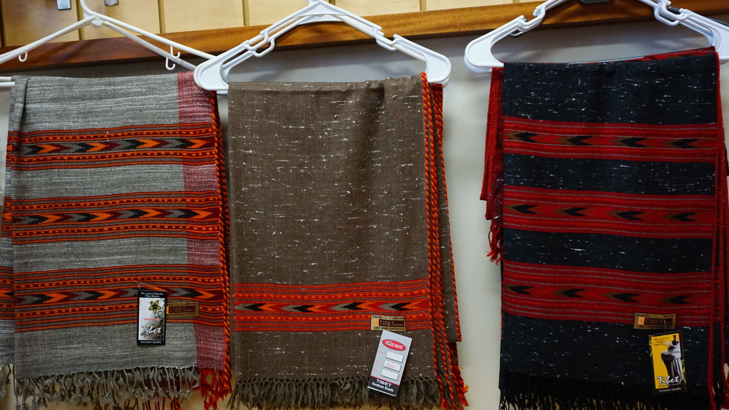 Light Weight Himalayan Woolen Shawls.