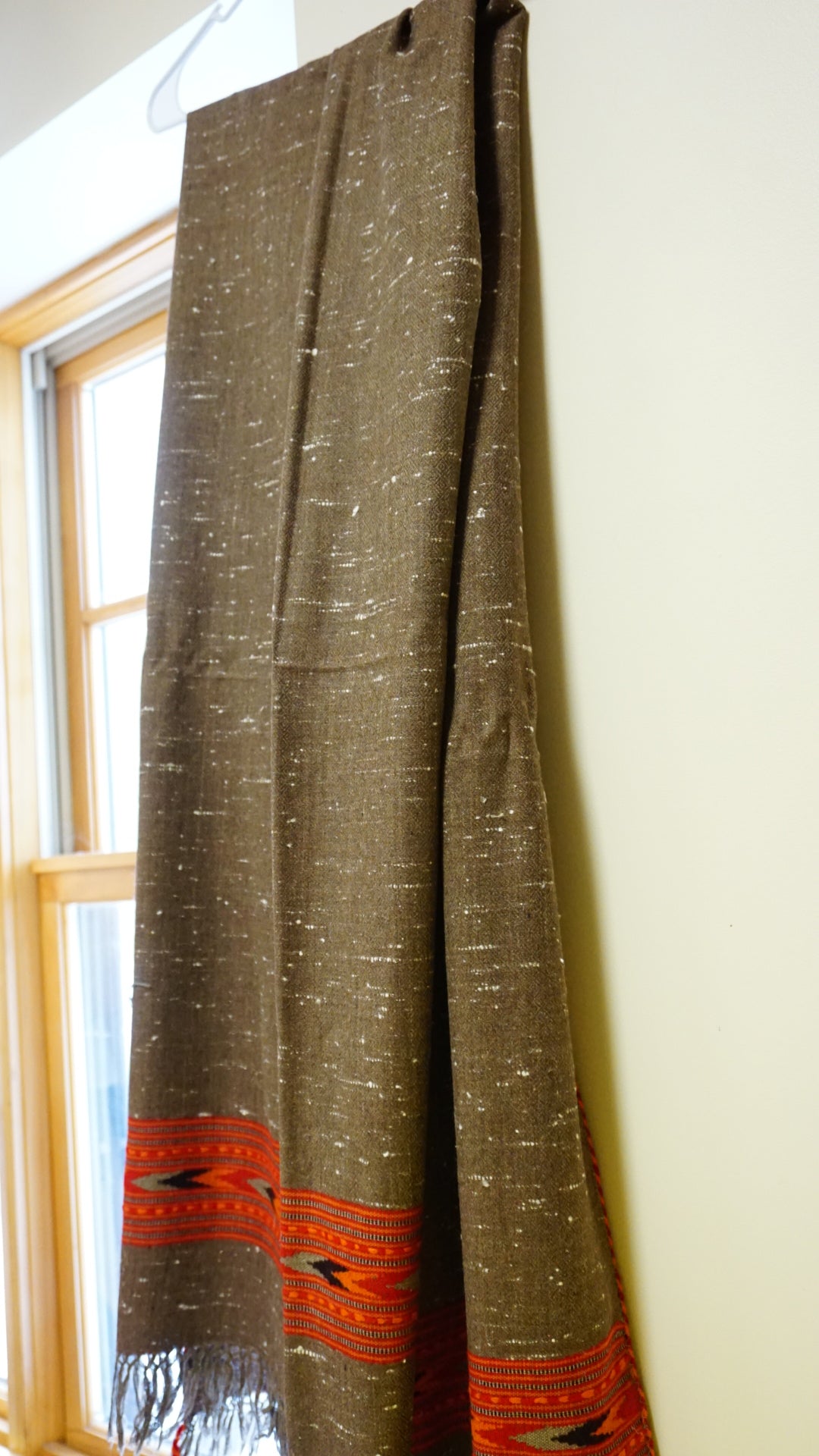 Light Weight Himalayan Woolen Shawls.