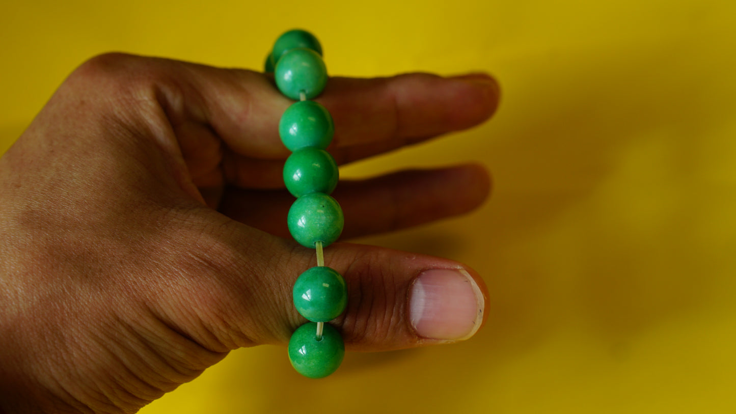 Stretchable Green Sparkle Semi-Precious stone wrist mala.